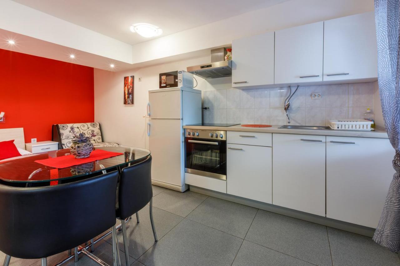 Apartmani Visnja Crikvenica Exterior photo