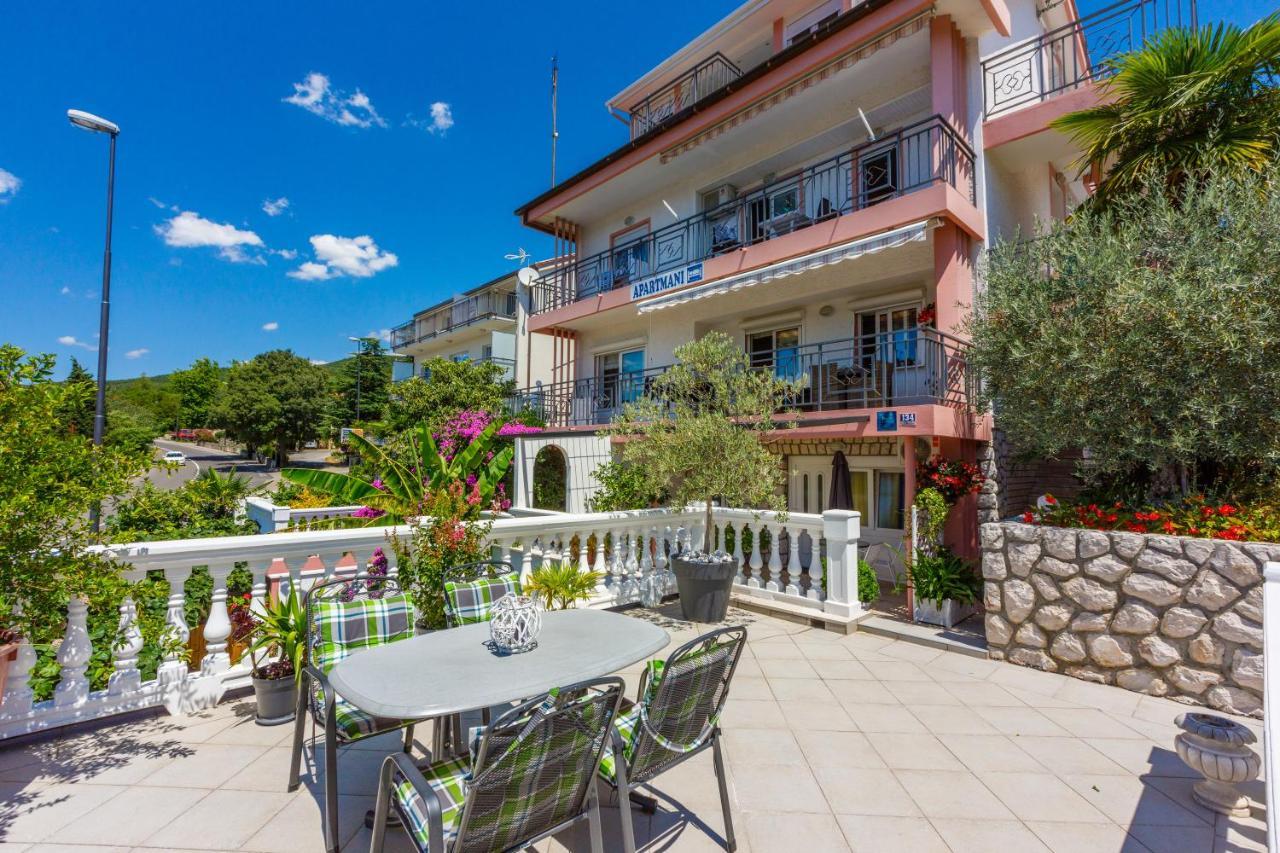Apartmani Visnja Crikvenica Exterior photo
