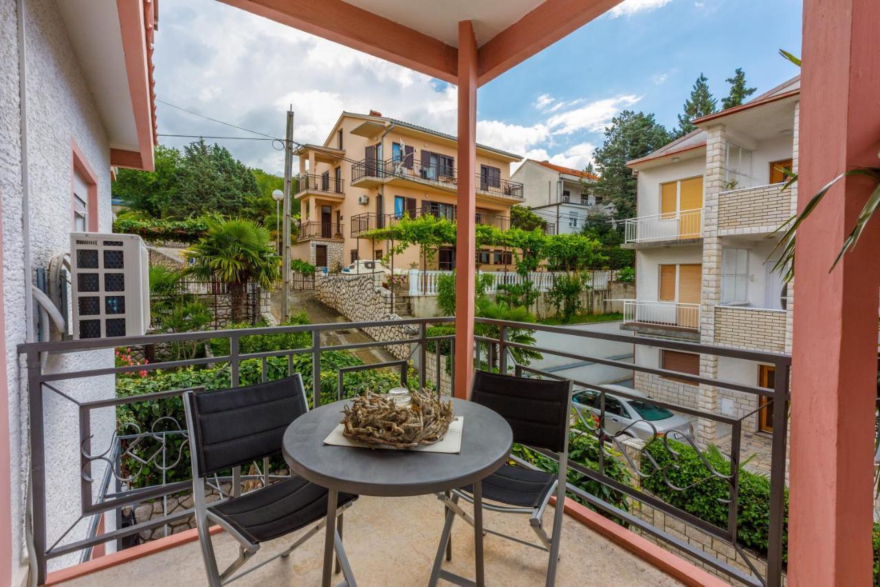 Apartmani Visnja Crikvenica Exterior photo