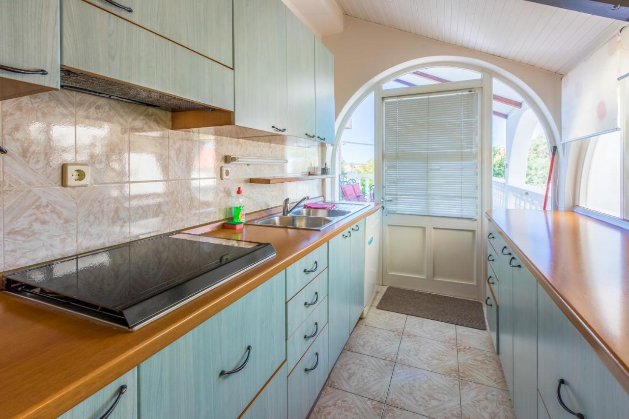 Apartmani Visnja Crikvenica Exterior photo