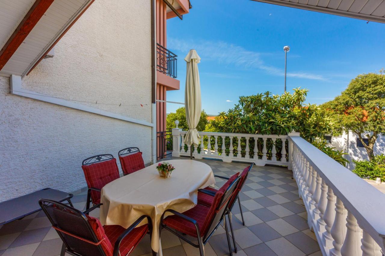 Apartmani Visnja Crikvenica Exterior photo