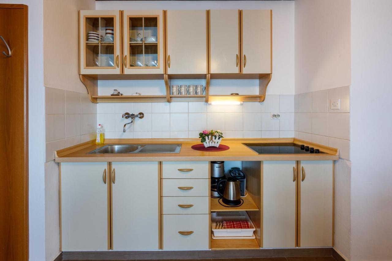Apartmani Visnja Crikvenica Exterior photo